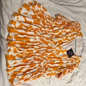 V neck puff sleeve top